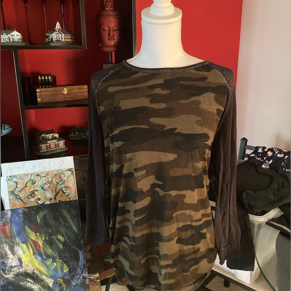 Lucky Brand Camo Raglan Shirt